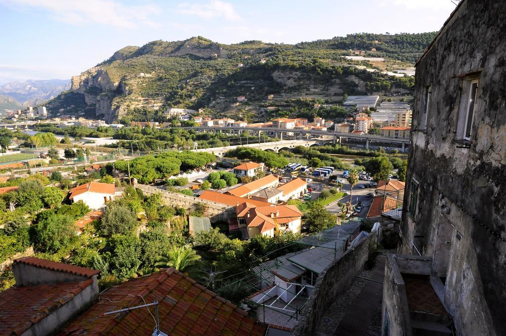 Medieval House Ventimiglia Exterior photo